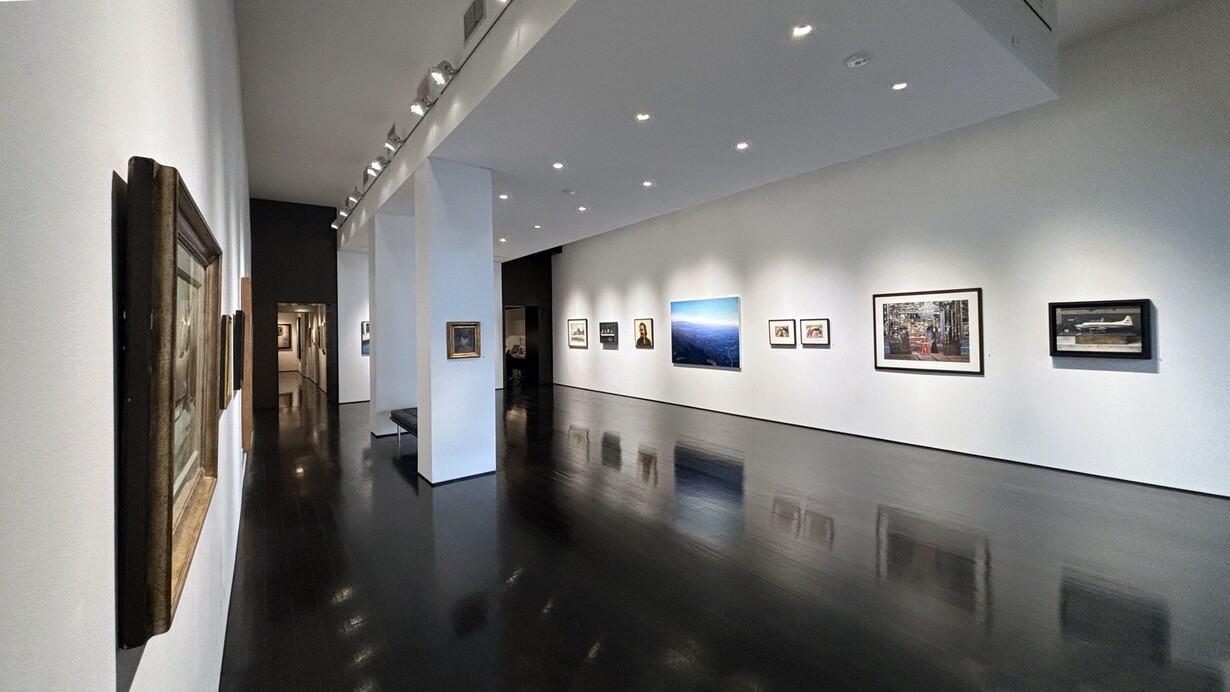 Various artists, What's new? exhibition view. Courtesy of Forum Gallery