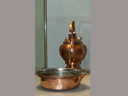 Samovar and Basin. Courtesy of The State Hermitage Museum 