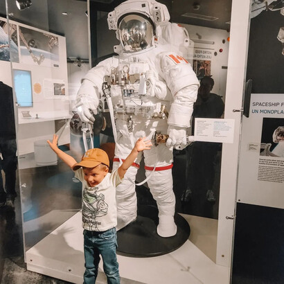 Life in orbit. The international space station, exhibition view. Courtesy of Ingenium. The Canada Aviation and Space Museum