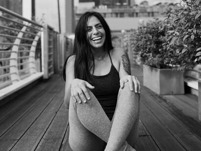 Yoga in full bloom © Andrés Castellano Ballestero