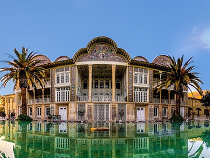 El jardín es el premio para quien supera las dificultades con gracia, manteniendo intactos sus valores.  "Bāgh de Eram", Shiraz, Fars, Irán