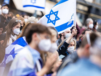 Ciudadanos israelís protestan en contra de los actos terroristas de Hamás en Tel Aviv, Israel
