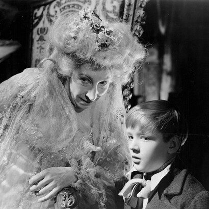 Martita Hunt e Anthony Wager em *Great Expectations* (David Lean, 1946)