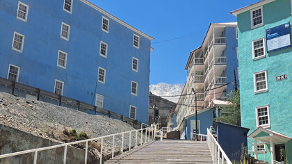 Sewell es una ciudad minera deshabitada, ubicada en la cordillera de los Andes, Chile