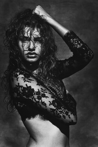 Albert Watson, Blumarine, New Mexico – primavera/estate 1989. Modella. Michaela Bercu. Photo by Albert Watson