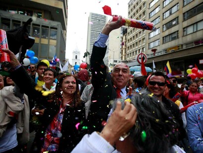 Los colombianos salen a la calle para pedir paz