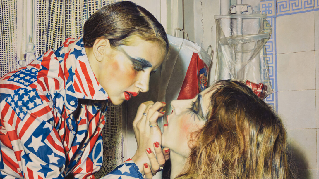 Franz Gertsch, Marina schminkt Luciano [Marina maquille Luciano] (détail), 1975. Avec l'aimable autorisation du Kunstmuseum Bern