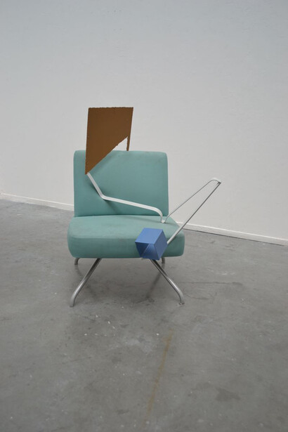 Carlota Simó, Pondering Woman, 2014, Welded steel, paint and found object, 105 x 77 x 78 cm