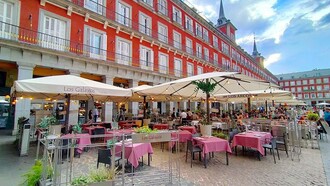 Plaza Mayor, em Madrid, Espanha (2022)