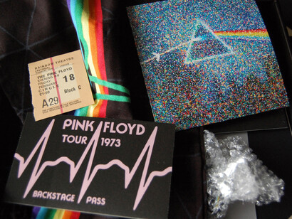 “Dark side” nacque durante il tour del 1971, il materiale fu elaborato a West Hampstead e nel grande spazio prove a sud di Londra in Bermondsey Street – Fotografia di William Molducci
