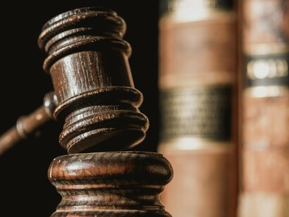 L’autonomia e l’indipendenza dei giudici è sancita dall’art. 101, secondo comma secondo cui i giudici sono soggetti soltanto alla legge