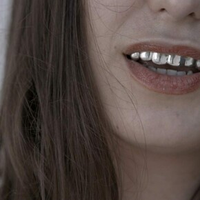 Lili Reynaud-Dewar, Teeth Gums Machines Future Society (Film), 2016. Courtesy of Museion