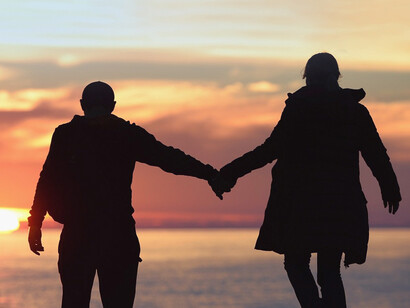 En ese momento, ella me tomaba de la mano. Me guiaba hasta la habitación y cantaba suave