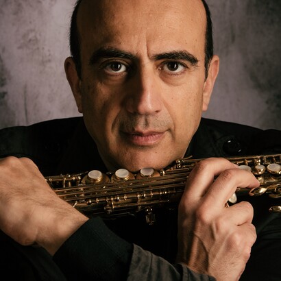 La sua musica è caratterizzata da un uso raffinato del timbro, dalla combinazione di strumenti acustici e sintetici e da una forte componente evocativa