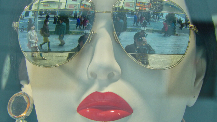 Daido Moriyama Tokyo Color. Courtesy of Luhring Augustine Bushwick