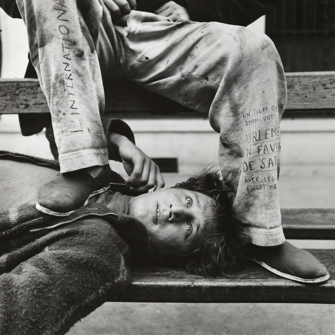 Jean-Michel Mension (Pierre) et Auguste, Hommel (Benny), Paris, 1953, Ed van der Elsken
Nederlands Fotomuseum Rotterdam. © Ed van der Elsken / Ed van der Elsken Estate