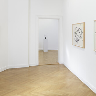 Norbert Kricke und Dieter Krieg, ausstellungsansicht. Mit freundlicher genehmigung der Galerie Friese. Foto von Eric Tschernow