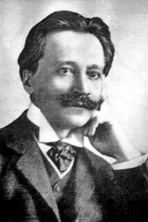 El Vals Capricho de Ricardo Castro dejó una huella imborrable en la memoria del autor del texto, al asociarse con las historias radiofónicas de Chucho el roto y despertar una temprana fascinación por la música