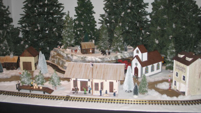 Cars & Christmas . Courtesy of AACA Museum