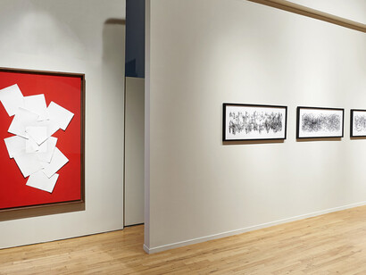 Expanding the Line: Drawing, Video, and Sculpture. Courtesy of Cecilia de Torres, Ltd.