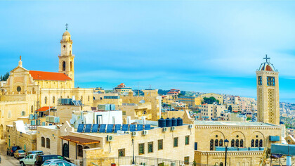 Belén es una ciudad ubicada en el centro de Cisjordania, situada a unos 9 km al sur de Jerusalén y enclavada en los montes de Judea