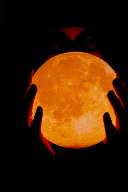 Alcanzó la luna con sus manos