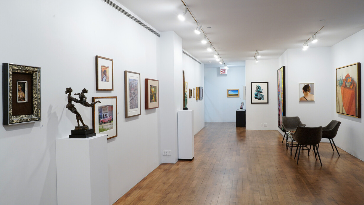 Various artists, Spring jewels, exhibition view. Courtesy of Forum Gallery 