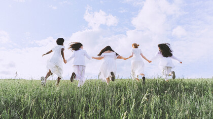 En tierra habitada por la nueva humanidad no habrá guerras, porque no habrá dueños de los recursos ni intereses detrás del oro, el petróleo, las armas