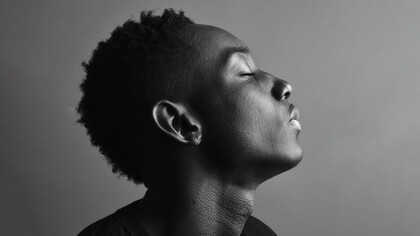 Le Silence. Les yeux fermés, je suis capable de puiser dans une source d'intelligence supérieure