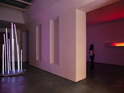 Daniel Canogar, Panoramic, vista de exhibición. Cortesía de Galería Max Estrella