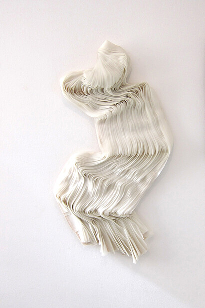Paola Pezzi, Volatile B, 2019, Pvc, cm 110x50x15