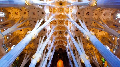 Barcelona. El interior de la Sagrada Familia
