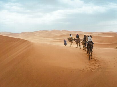 È difficile oggi formulare ipotesi su quale potrebbe essere la soluzione accettabile per  raggiungere una pace duratura