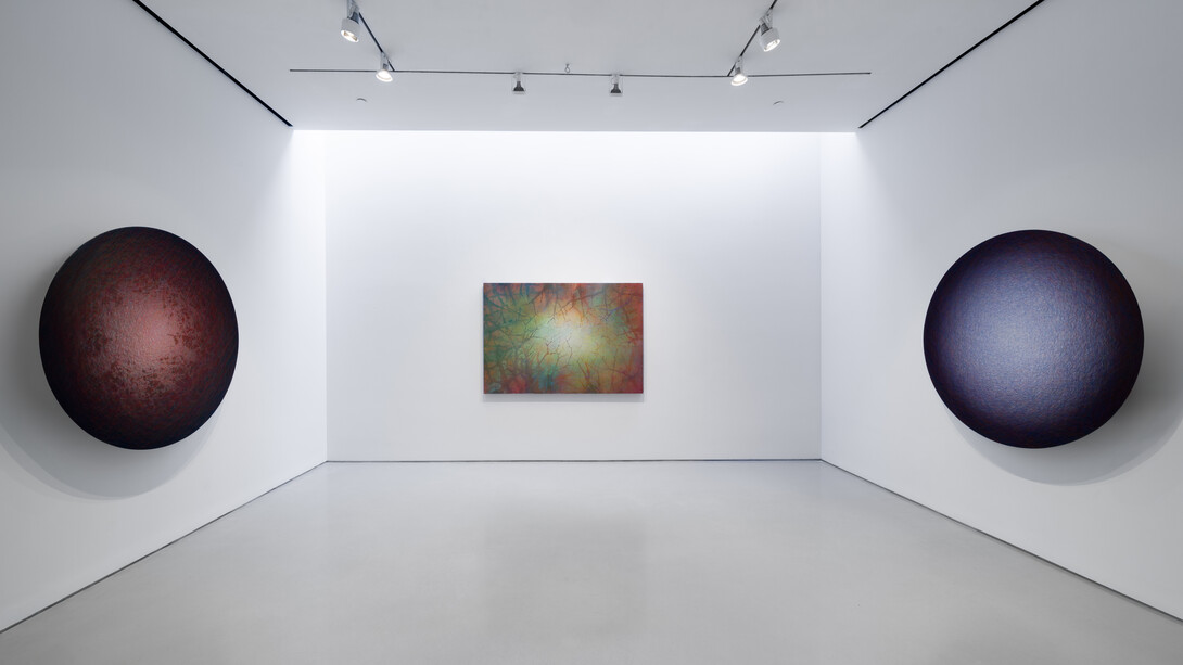 Emil Lukas, Infinite edge, exhibition view. Courtesy of Sperone Westwater