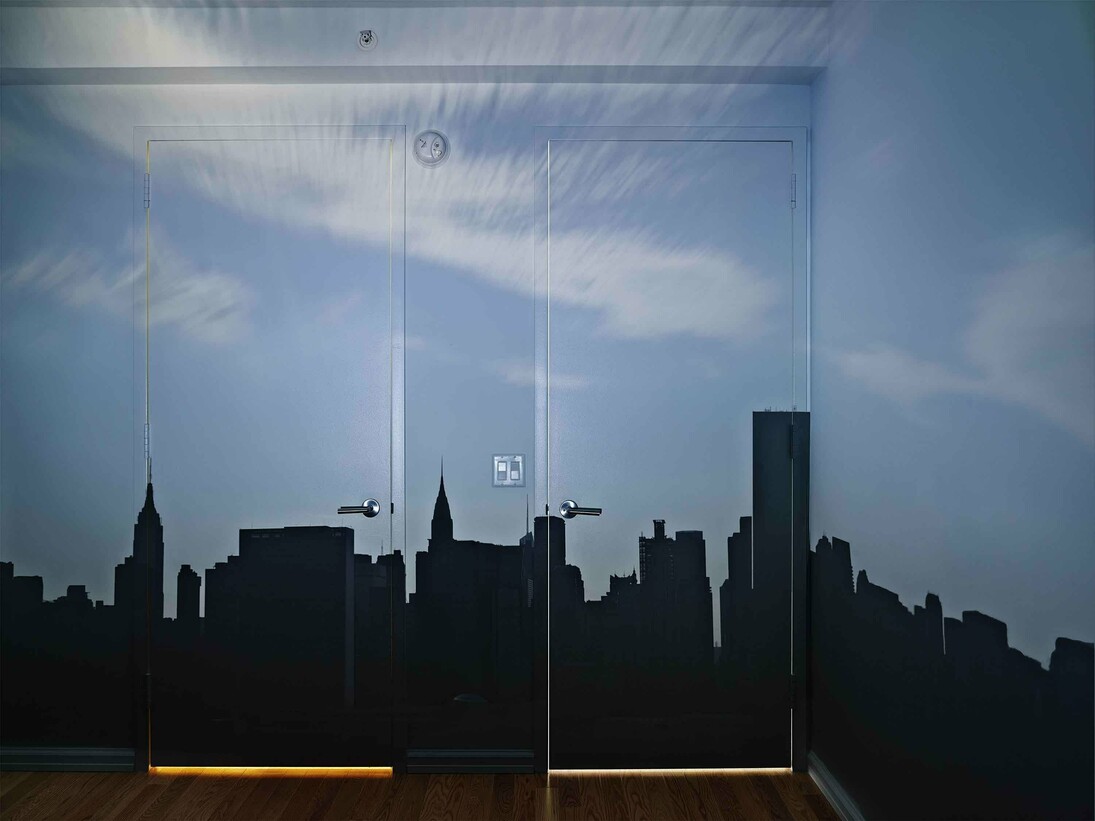 Abelardo Morell, Camera Obscura: Late Afternoon View of the East Side of Midtown Manhattan, 2014 ©Abelardo Morell/Courtesy of Edwynn Houk Gallery, New York