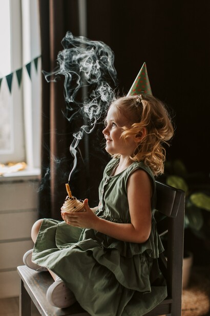 Bambina. Io ero più felice di Chiara o forse lei semplicemente nascondeva meglio la tristezza