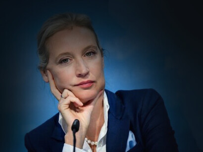 Alice Elisabeth Weidel (Gütersloh, Renania del Norte-Westfalia, Alemania; 6 de febrero de 1979) es una economista y empresaria alemana, actual líder del partido político de extrema derecha Alternativa para Alemania (AfD) desde 2022