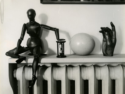 Andre Kertesz, Masterpiece with wooden figure, wooden hand, timer #2. The Estate of Andre Kertesz 2015, Courtesy James Hyman Gallery, London