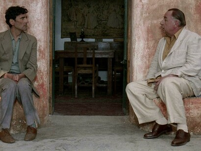 Massimo Troisi e Philippe Noiret in una scena del film Il Postino