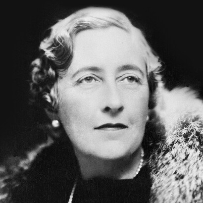 Agatha Christie, escritora y dramaturga británica especializada en el género policial