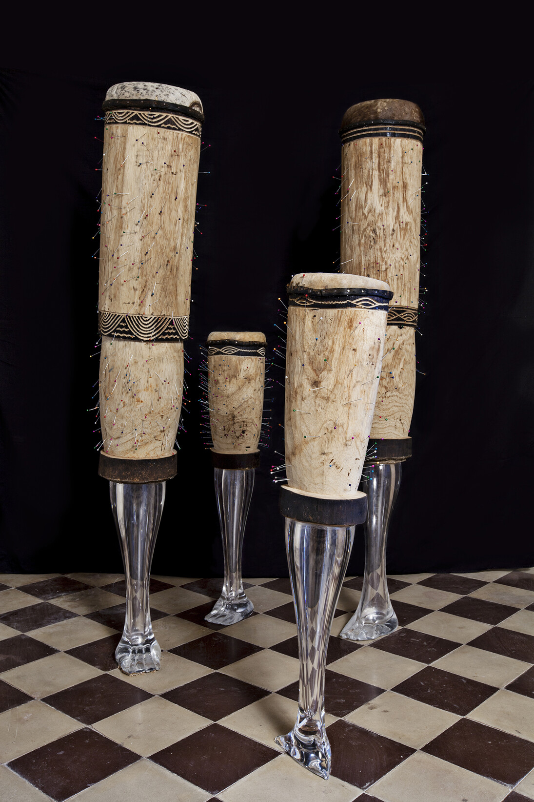 Pascale Marthine Tayou, Les Troubadours, 2012 , Drum with pins on foot in crystal, Photo by: Ela Bialkowska, Okno Studio, Courtesy : Galleria Continua, San Gimignano / Beijing / Les Moulins