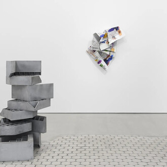 Olaf Metzel, Mondrian ambiente, exhibition view. Courtesy of Wentrup Gallery