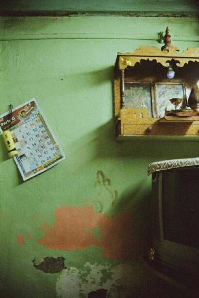 An extremely narrow room in Gaondevy