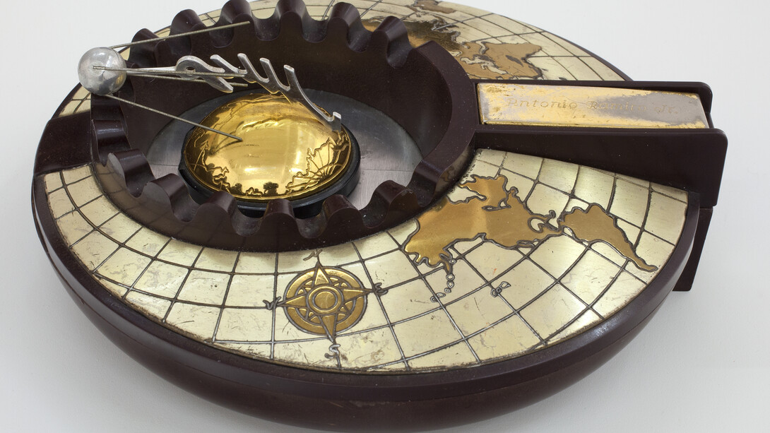 Gabriel Orozco, Satellite Sputnik on Ashtray, 2014, Base metal, plastic, Overall: 44 x 16 1/4 x 21 in. (111.8 x 41.3 x 53.3 cm) Ashtray: 3 x 7 x 7 in. (7.6 x 17.8 x 17.8 cm)
