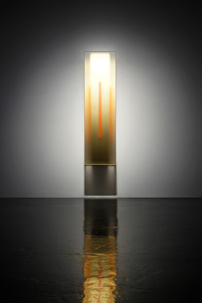 Casper Brindle, Mono-three-sided-light glyph, 2024. Courtesy of William Turner Gallery