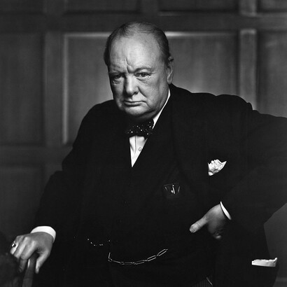 Winston Churchill se unió al ejército británico en 1895 y vio acción en la India británica, la guerra anglo-sudanesa y la segunda guerra de los bóeres