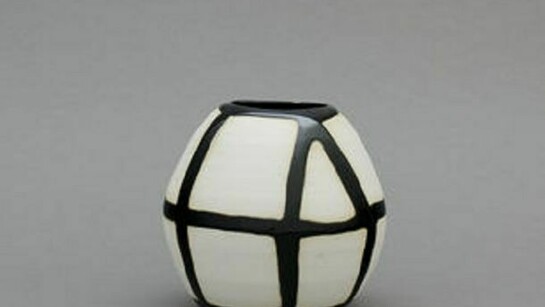 Shio Kusaka, Porcelain, 4 3/4 x 5 x 5 inches, Courtesy Anton Kern Gallery, New York