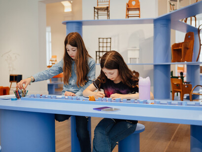 Mini furniture: chairs for children, exhibition view. Courtesy of Museum für Kunst und Gewerbe Hamburg