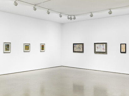 Various artists, Rock, paper, scissors: transformation of paper, exhibition view. Courtesy of Gallery Hyundai 