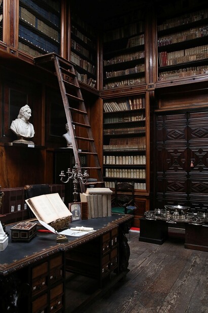 Museo Filangieri, Palazzo Como, interno biblioteca, Napoli, Italia